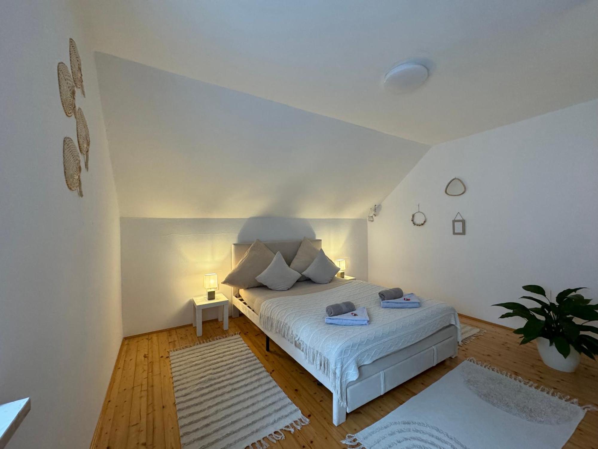 Appartement Fewo Boho 110 Qm Mit Bergblick 3 Min Bahnhof à Laufen Extérieur photo